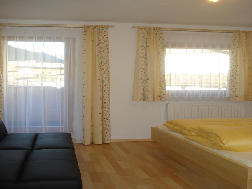 Ferienhaus Marian Нойщифт им Щубайтал Екстериор снимка